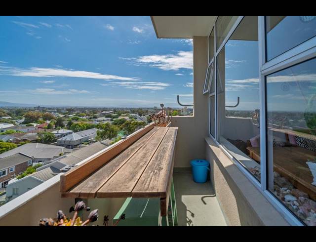 2 BEDROOM APARTMENT FOR SALE IN KENILWORTH